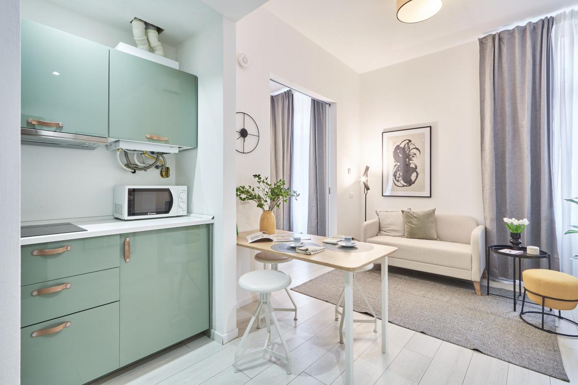 Elegante Appartamento Minimal Dai Tocchi Botanici Милано Екстериор снимка